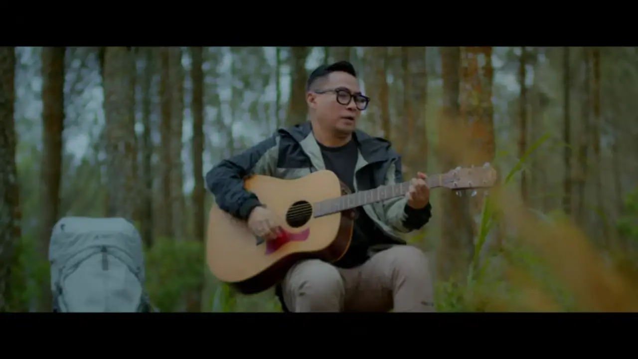 Cuplikan Ady eks Naff di klip Merbabu. Foto Youtube